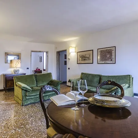 Maurizio House - Near The Train Station-2